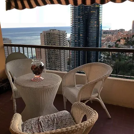 With A Terrace * بوزولي